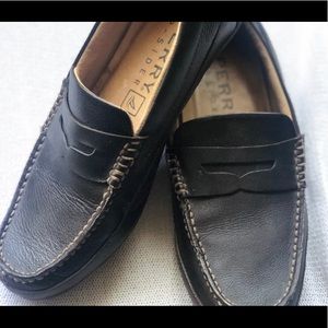 Black Leather Loafers | Sperry